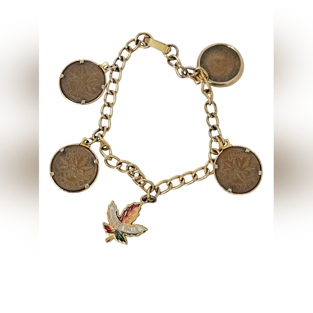 Vintage Canadian Gold Coin Charm Bracelet.